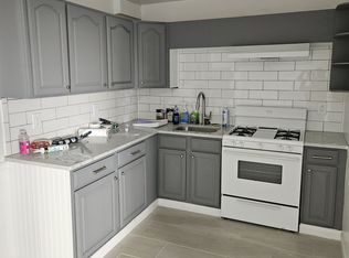 182 Henry St, New Haven, CT 06511