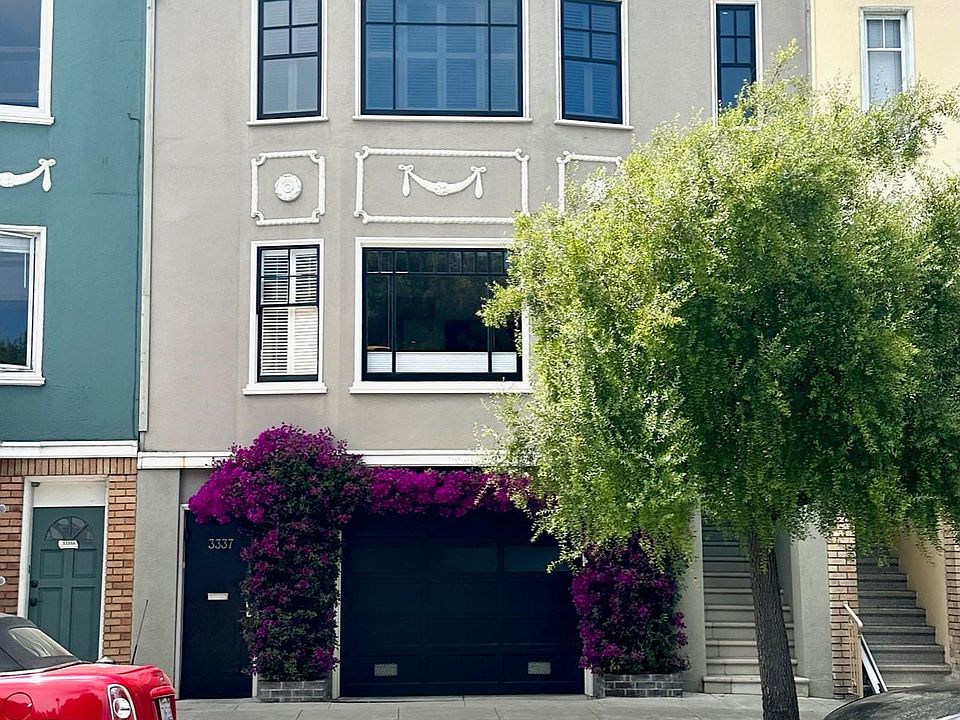 Beautiful Marina full floor flat 1/2 block off heart of Chestnut Street. Complete recent modern remodel from studs up, including extensive earthquake infrastructure (29 helical piers, grade beams, moment frames...), fire sprinklers etc.