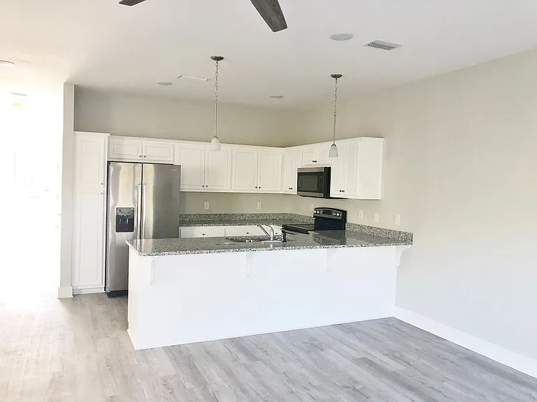 9003 Banyan Beach Dr — Photo 5