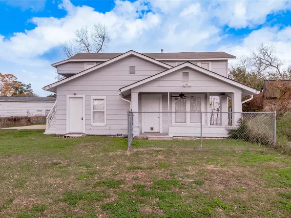 200 W Caroline St #A, Trinity, TX 75862