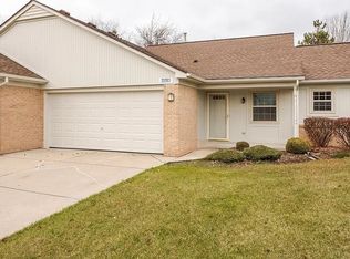 25283 Julianna Dr #72, New Baltimore, MI 48051