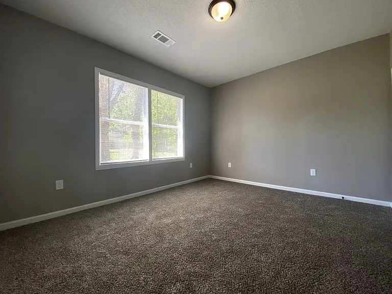 2304 Valmar St — Photo 7