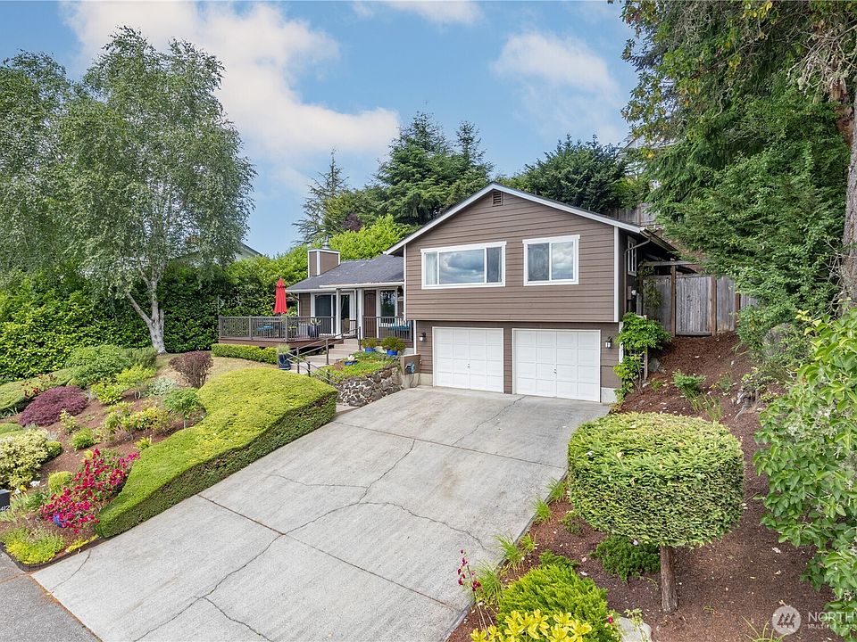 1st image of 18412 11th Avenue NE