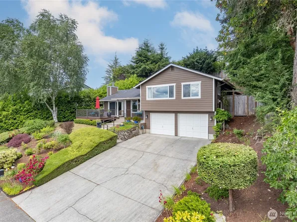 18412 11th Avenue NE, Poulsbo, WA 98370