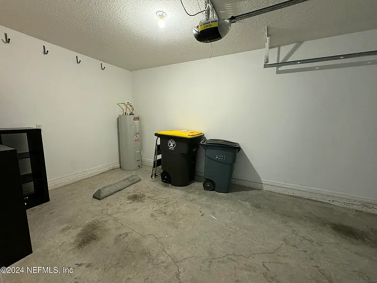 8224 Halls Hammock Ct — Photo 19