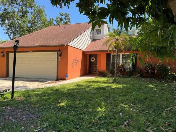 4256 King Richard Ln, Sarasota, FL 34232