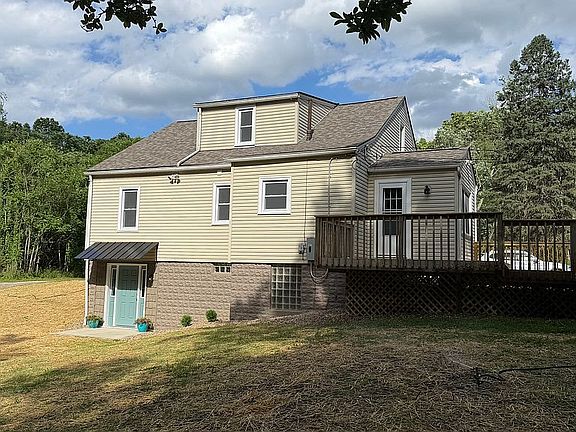 2nd image of 1214 Oak Ave SE