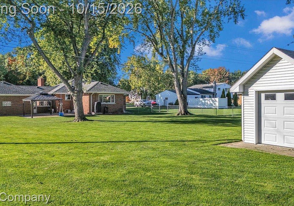 22831 Ulrich St, photo 14