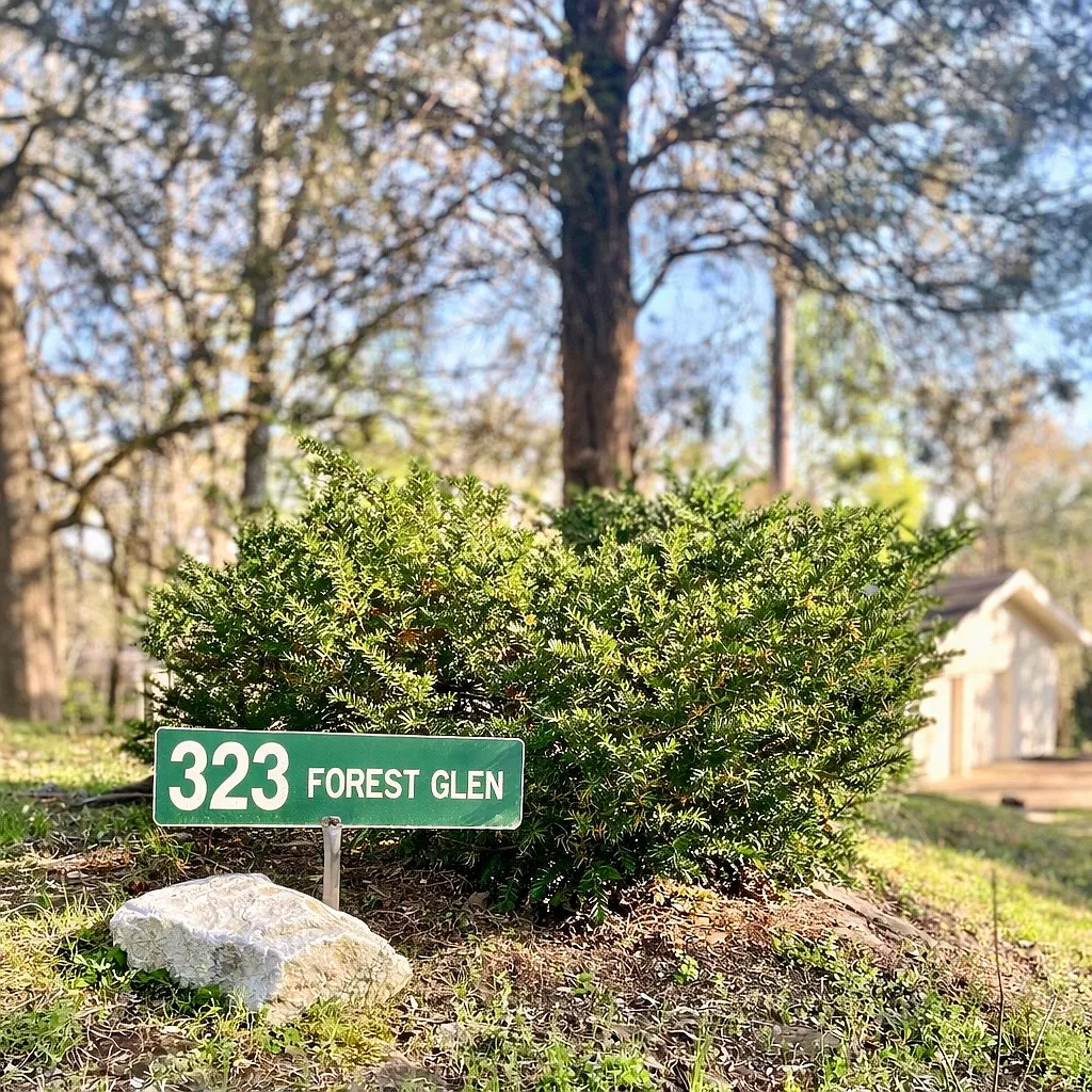 4 bed, 3160 sqft, $3,500 — Photo 1