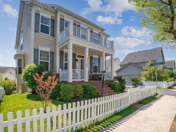 22755 Sweetspire Dr, Clarksburg, MD 20871