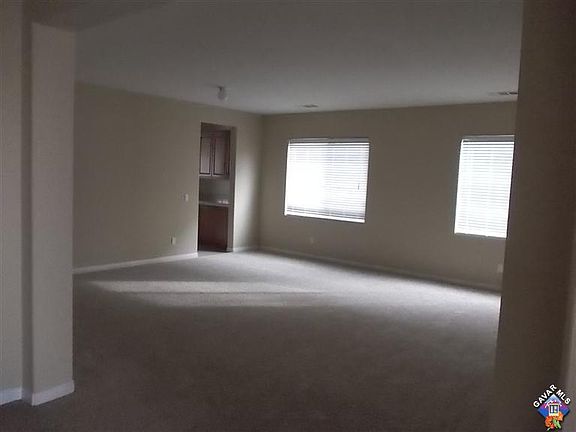5th image of 42524 W Valley Vista Dr