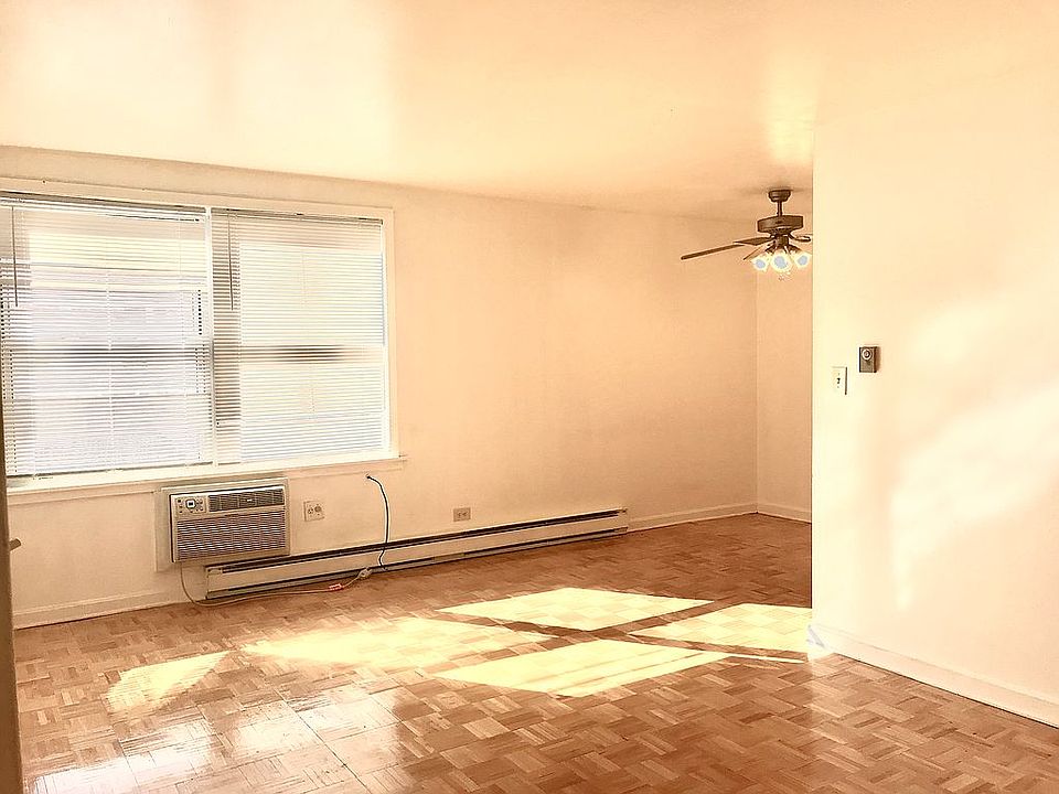 1st image of 5920 N Kenmore Ave APT 504