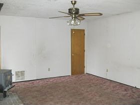 2nd image of 710-365 Tamarack St