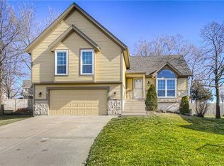 8106 NW 81st Pl, Kansas City, MO 64152