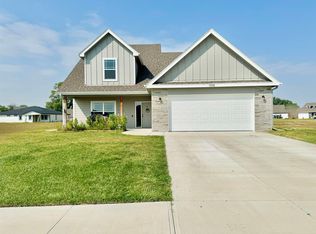 1108 Valley View St, Valley, NE 68064