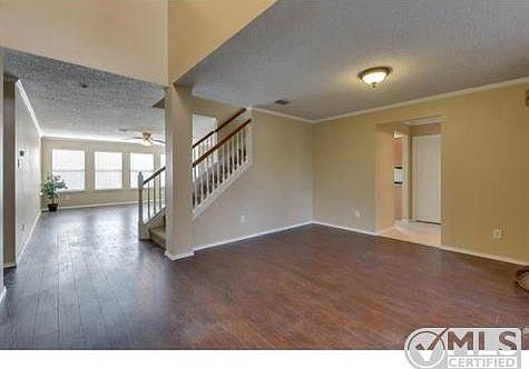 4th image of 7002 Lake Jackson Dr