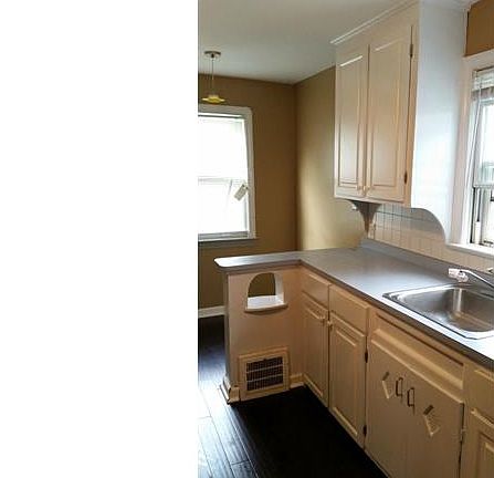 5th image of 4295 W 137th St