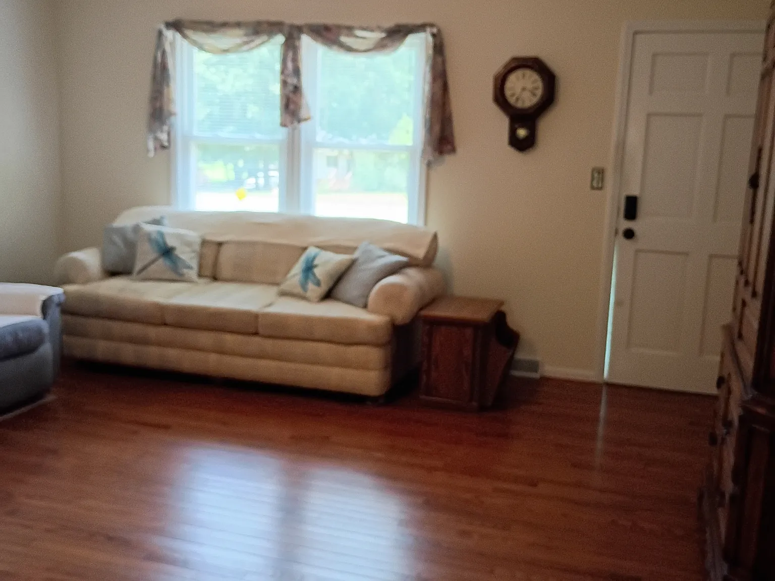 3 bed, 1257 sqft, $2,500 — Photo 3