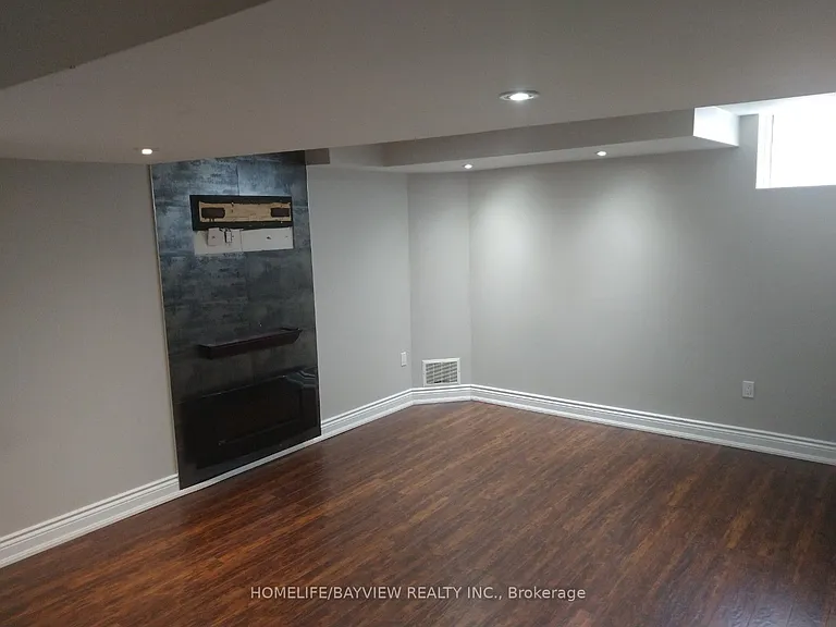 129 Matthewson Ave — Photo 9