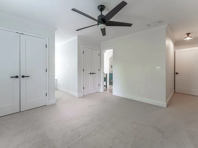 214 Chandler Walk — Photo 42
