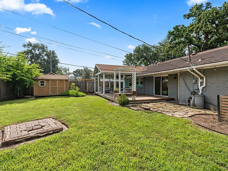 5110 Hialeah Dr — Photo 26