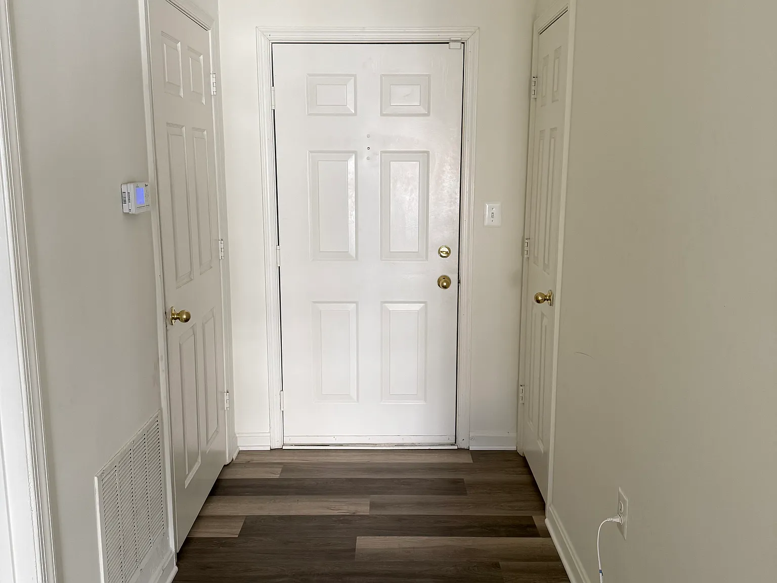2 bed, 1154 sqft, $2,100 — Photo 4