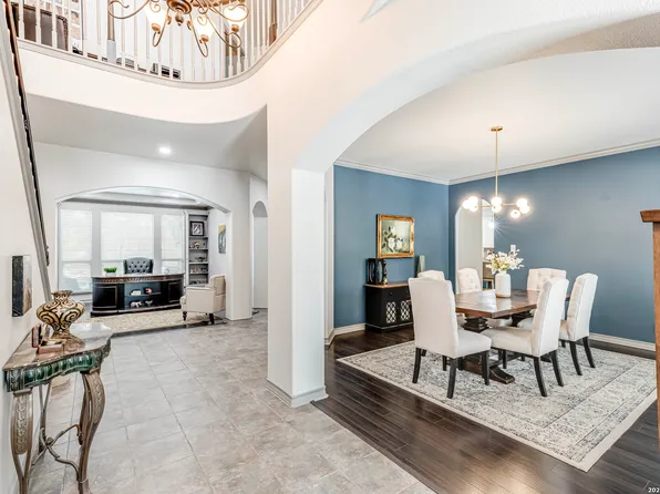 1739 La Mancia, San Antonio, TX 78258