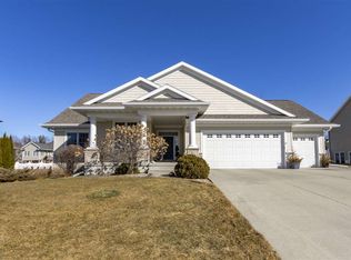 1101 S Ridge Dr, Cedar Falls, IA 50613