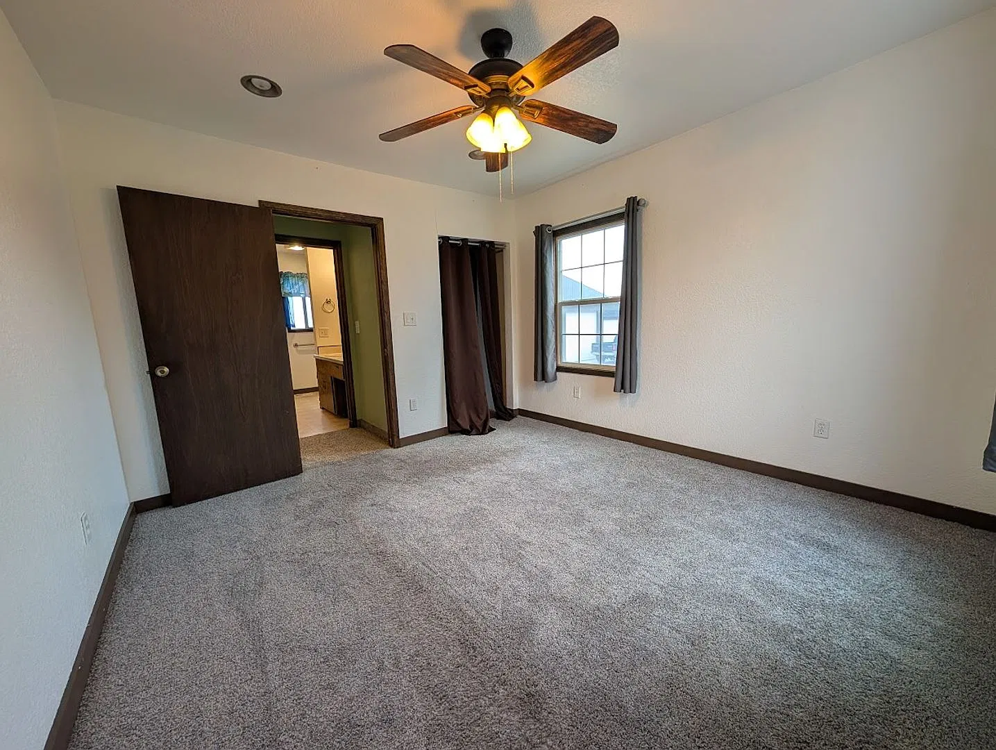 3 bed 1 bath Orchards House — Photo 1
