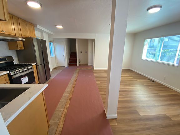 4th image of 3833 Somerset Ave #A