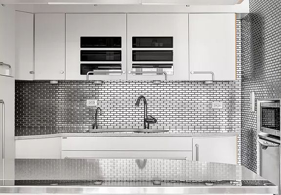 3rd image of 344 W 23rd St APT 6C