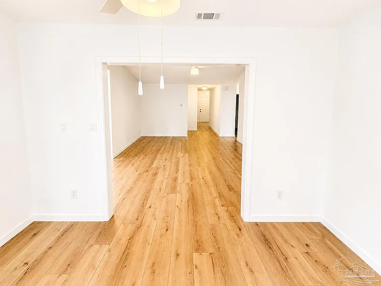 315 Mirabelle Dr — Photo 7
