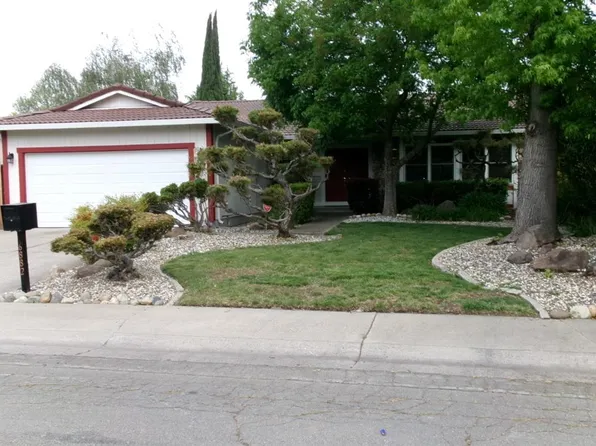 6882 Sailboat Way, Sacramento, CA 95831