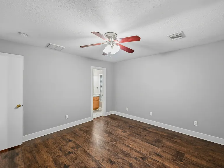 20967 Young Meadows Way — Photo 7