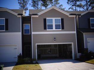124 Ashlar Ct, Cary, NC 27519