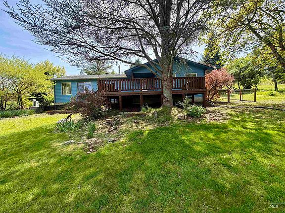 4th image of 1215 Ridgewood Dr