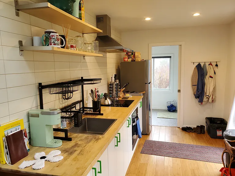 6225 NE Emerson St #B — Photo 5