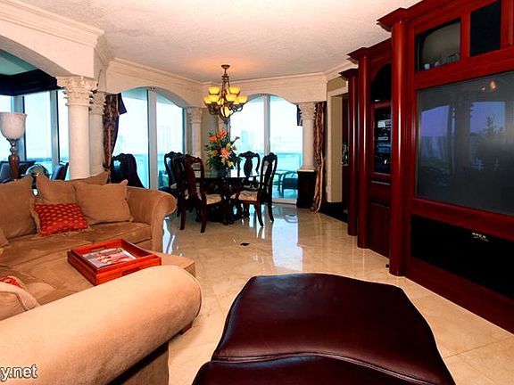 Living & Dining Area