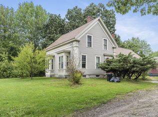 924 River Rd, Buxton, ME 04093