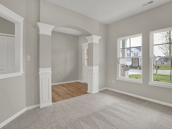 5th image of 3831 Railhead Ave