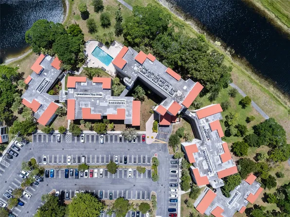 2314 S Cypress Bend Drive #713, Pompano Beach, FL 33069