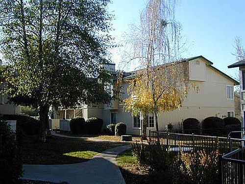 3rd image of 2701 La Crescenta Dr