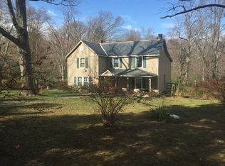 515 Circle Drive Rd, Arvonia, VA 23004