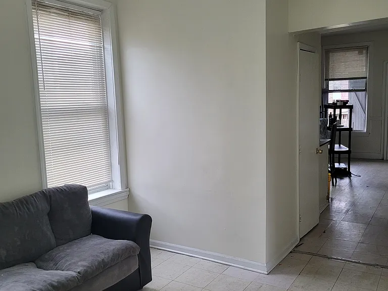 4546 S Wood St #1 — Photo 7
