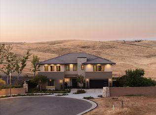 940 Terrace Pl, Madera, CA 93636