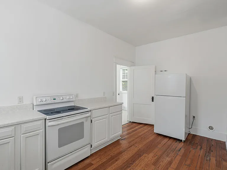 2315 Linden Ave #1 — Photo 12