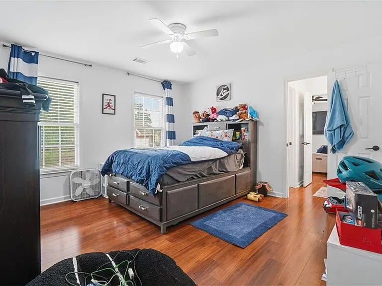 2785 Shoemaker Ln — Photo 38