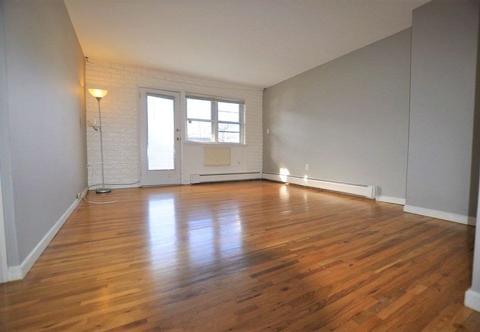 1st image of 4562 Bell Blvd #1
