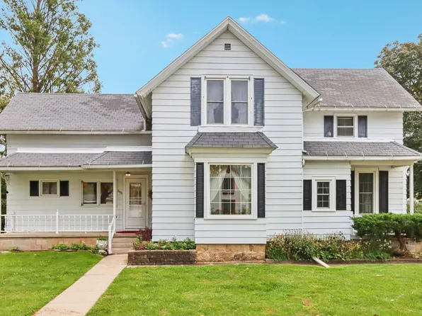 506 N Franklin St, Poynette, WI 53955