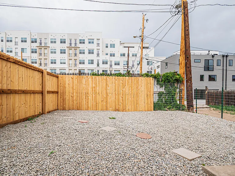 2933 W 28th Ave — Photo 26